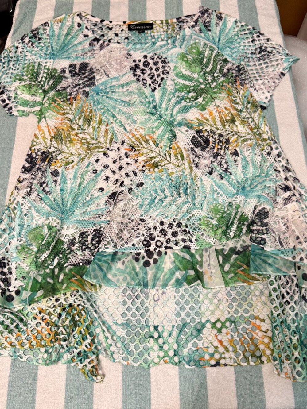 Creation - Layered Tropical Print Top - Size XL